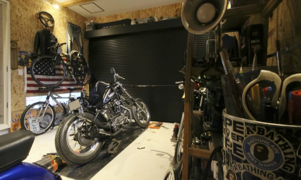 趣味のバイクと暮らす平屋のガレージハウス 写真